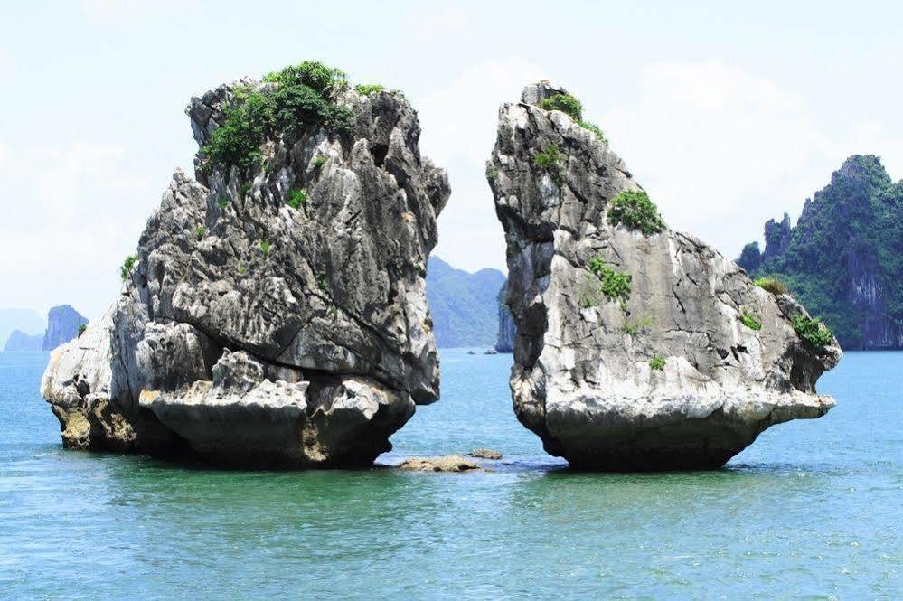 Hotel Cristina Diamond Cruise Ha Long Exterior foto